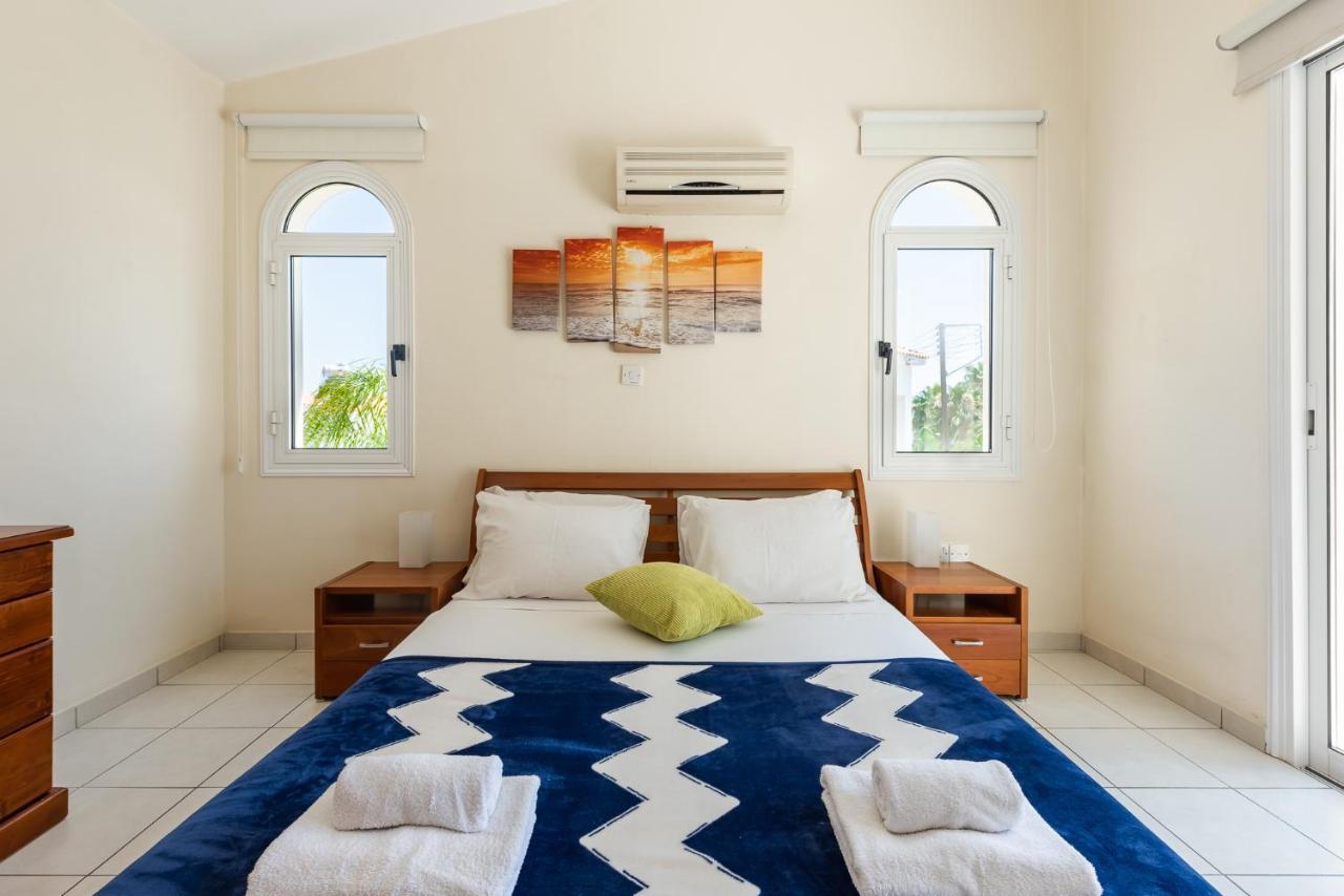 Villa Oasis By Ezoria Villas Coral Bay Extérieur photo