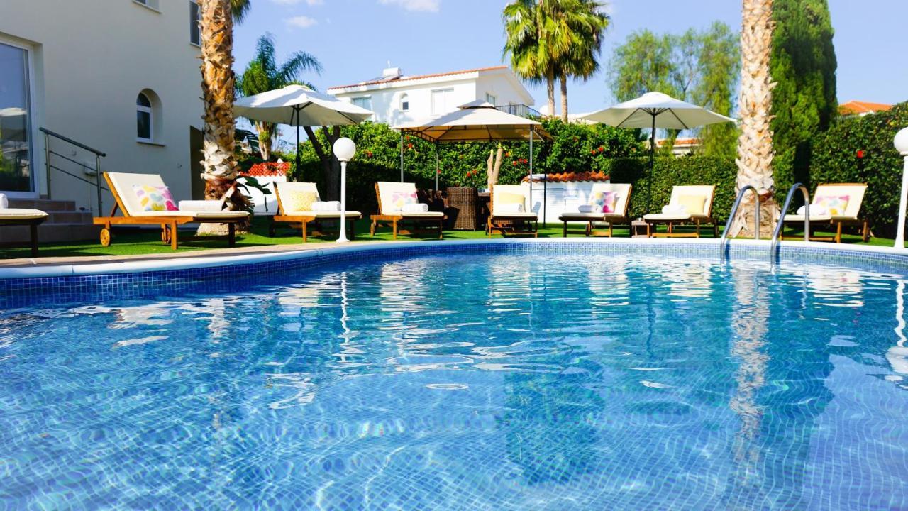 Villa Oasis By Ezoria Villas Coral Bay Extérieur photo