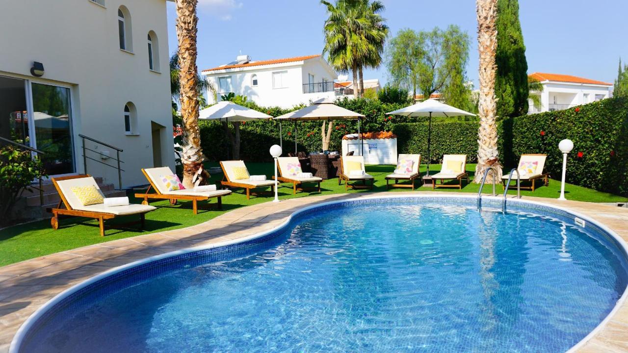 Villa Oasis By Ezoria Villas Coral Bay Extérieur photo